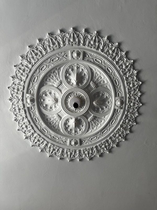 Ceiling Rose 268 – Acanthus Leaf - Image 4